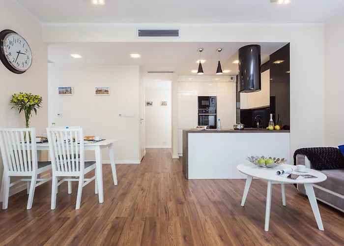 Inpoint Smart Apartments מלון דירות 4*