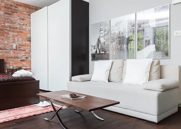 Inpoint Smart Apartments מלון דירות קרקוב