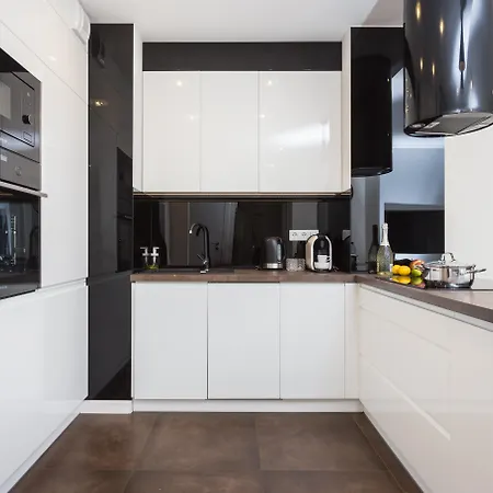 Inpoint Hotel apartamentowy 4*