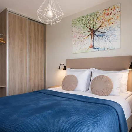 Inpoint Smart Aparthotel 4*
