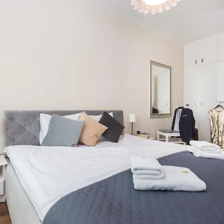 Aparthotel Inpoint With Parking Available