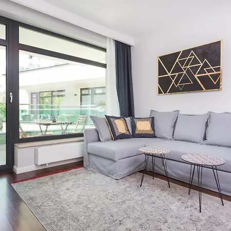 Inpoint With Parking Available Aparthotel 3*