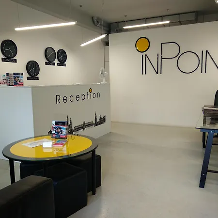 Inpoint With Parking Available 3* קרקוב