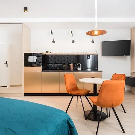 Aparthotel Inpoint With Parking Available Krakow