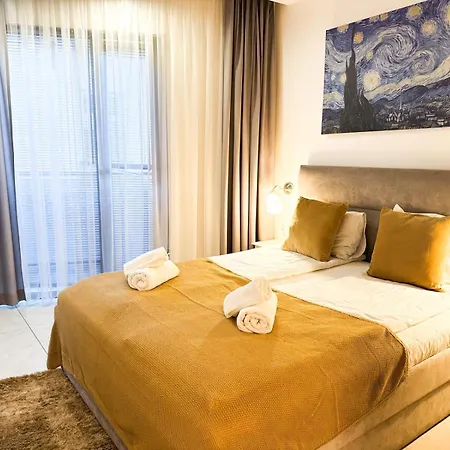 Inpoint With Parking Available Aparthotel 3*